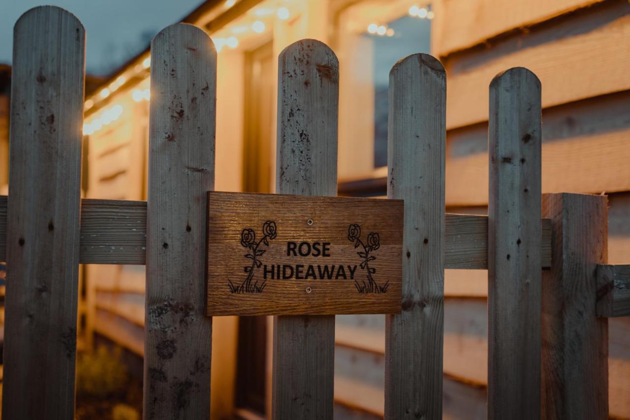 Rose Hideaway - Forest Of Dean Cosy Cabin Retreat Yorkley المظهر الخارجي الصورة
